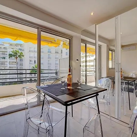 Lumineux Terrasse, Rouaze-martinez Carlton A0b132 * קאן